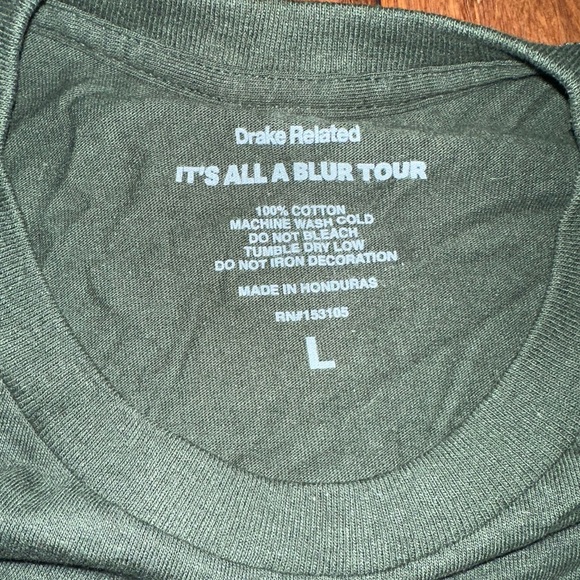 DRAKE IT'S ALL A BLUR TOUR SHIRT sz large “I like what Drake likes” - Picture 2 of 3